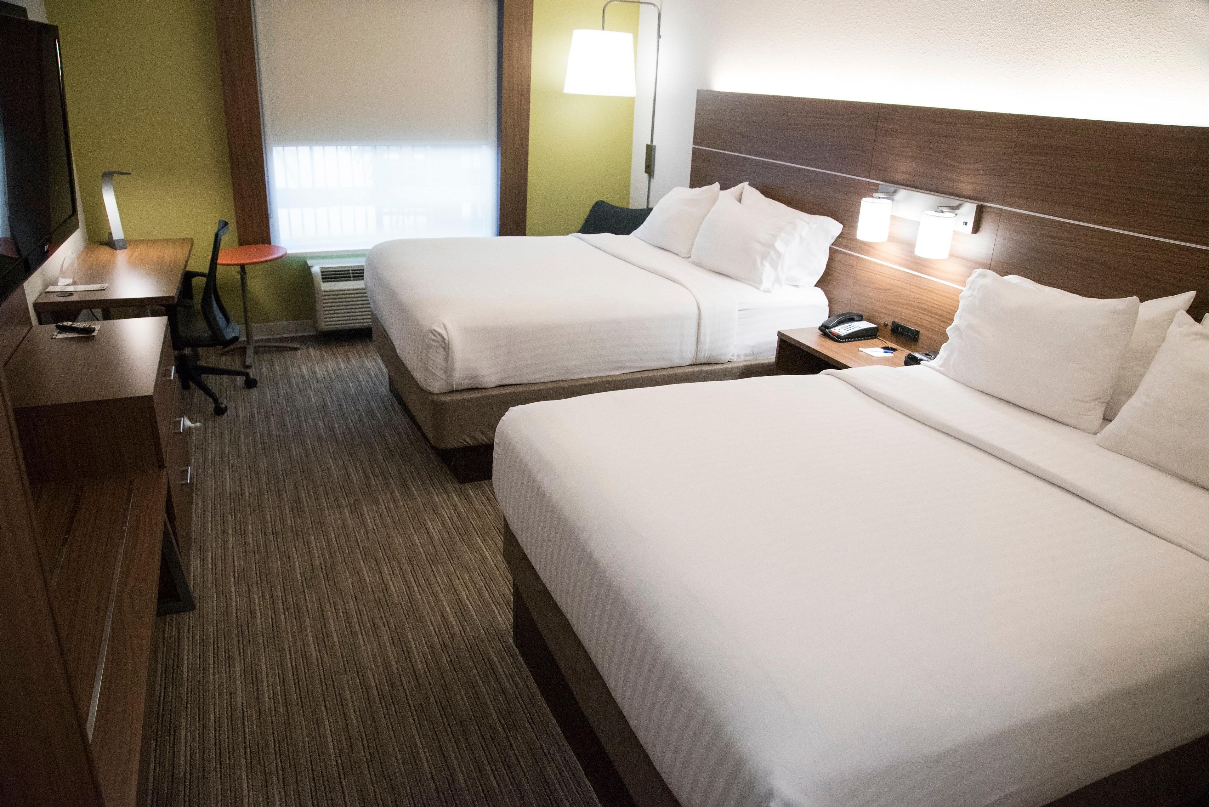 Holiday Inn Express & Suites Alexandria, An Ihg Hotel Экстерьер фото