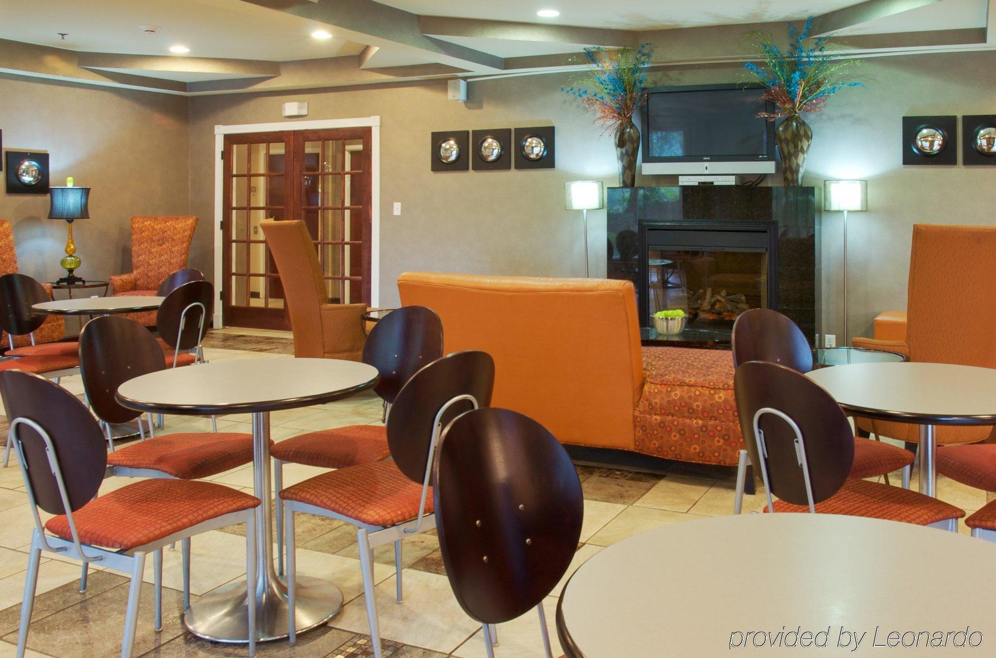 Holiday Inn Express & Suites Alexandria, An Ihg Hotel Ресторан фото